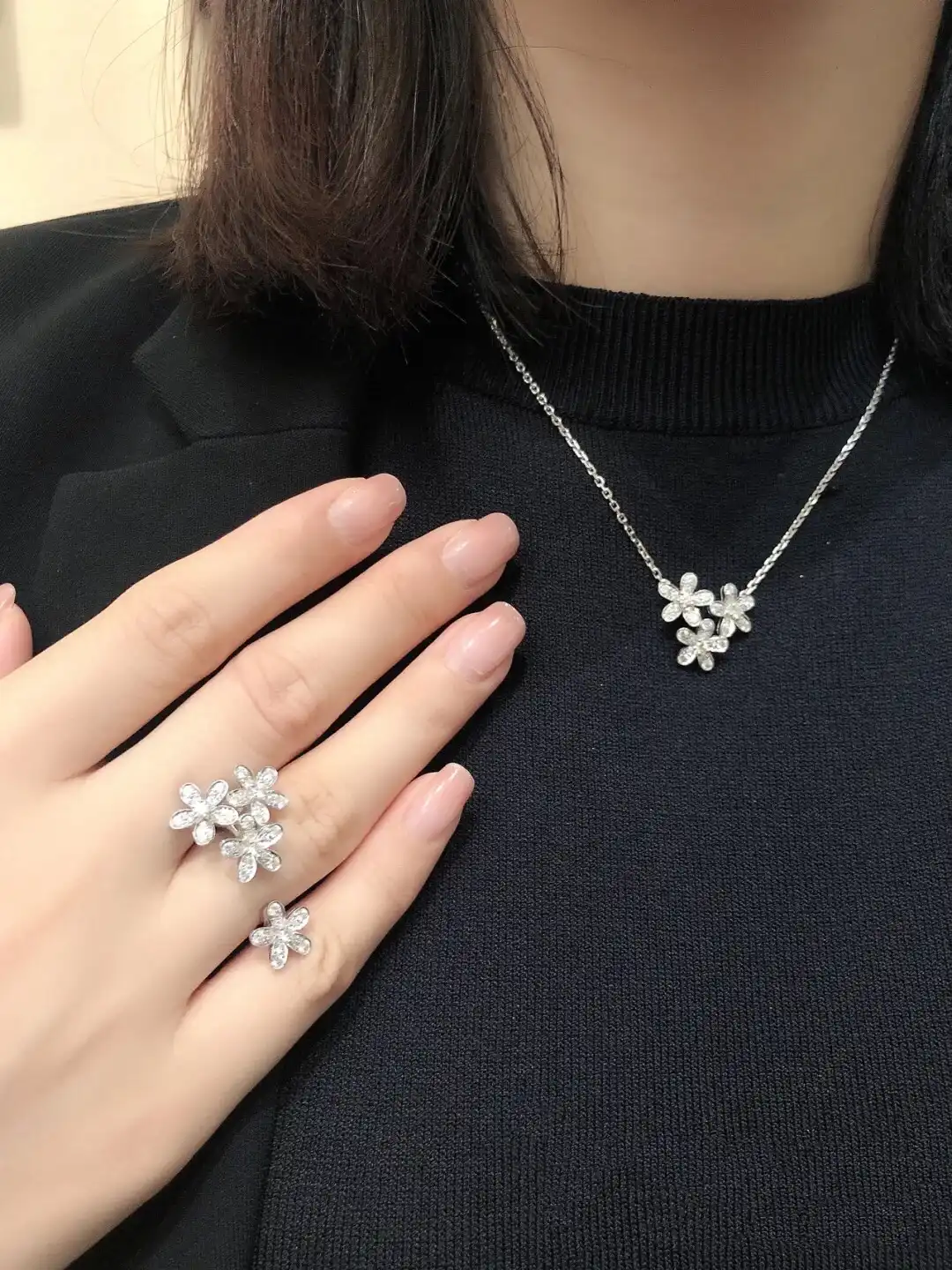 四叶草玫瑰金项链定制图片展示