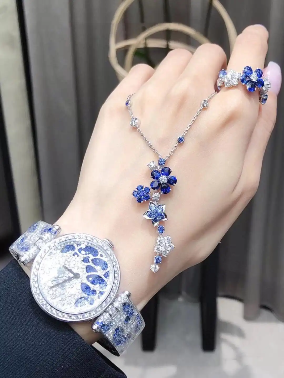 四叶草玫瑰金手串定制图片展示
