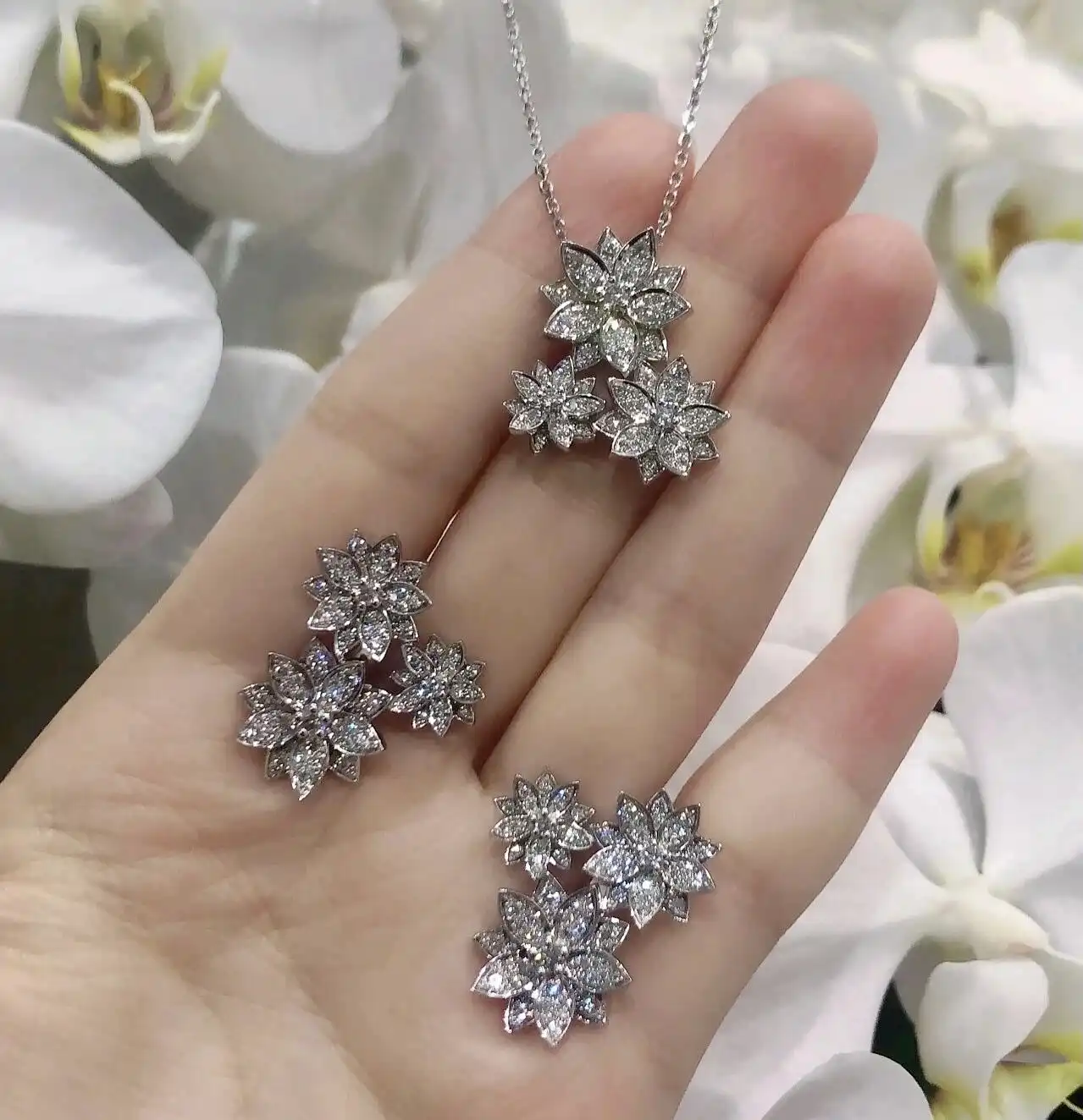 四叶草玫瑰金手串定制图片展示