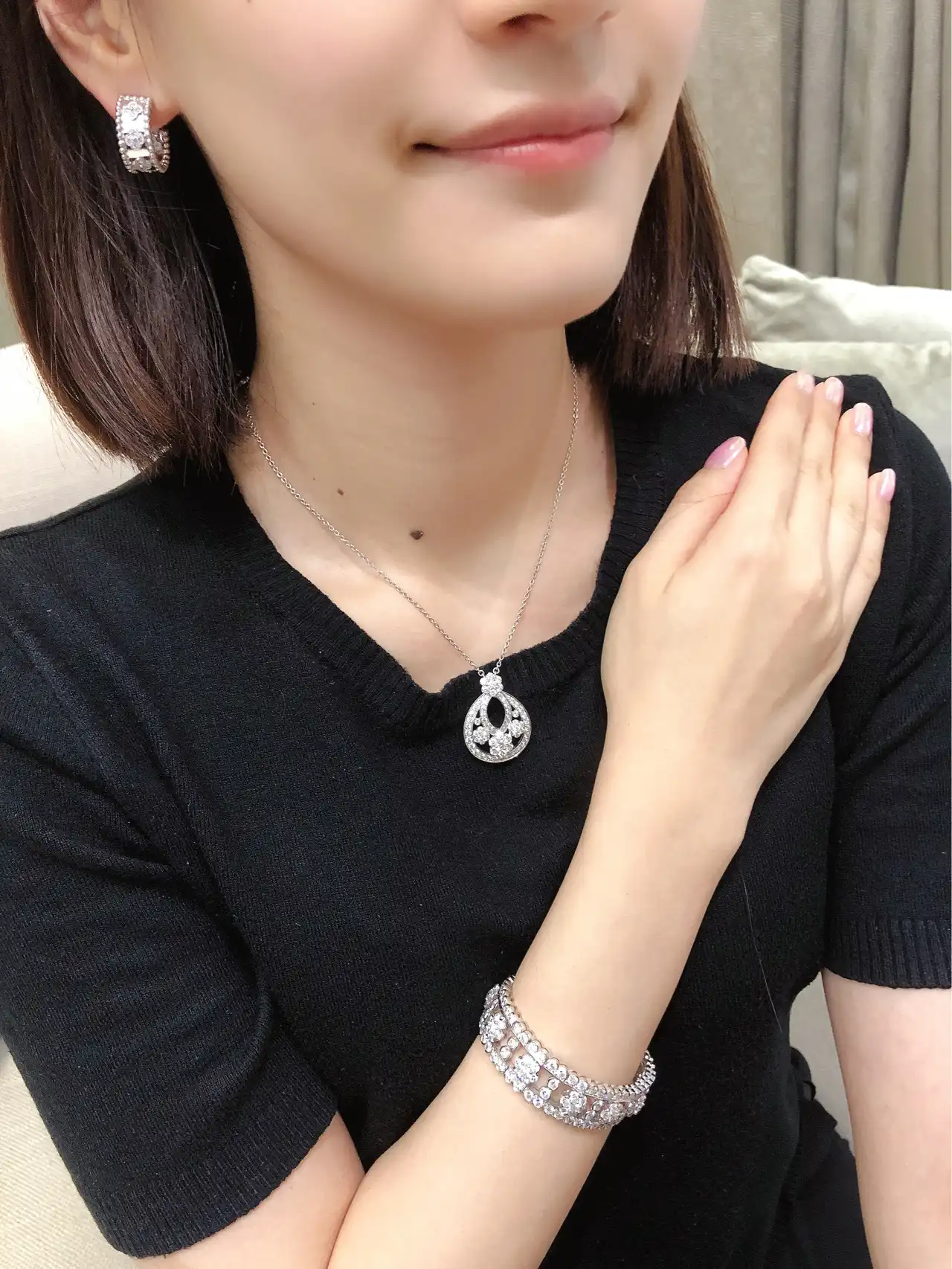 四叶草玫瑰金手链定制图片展示