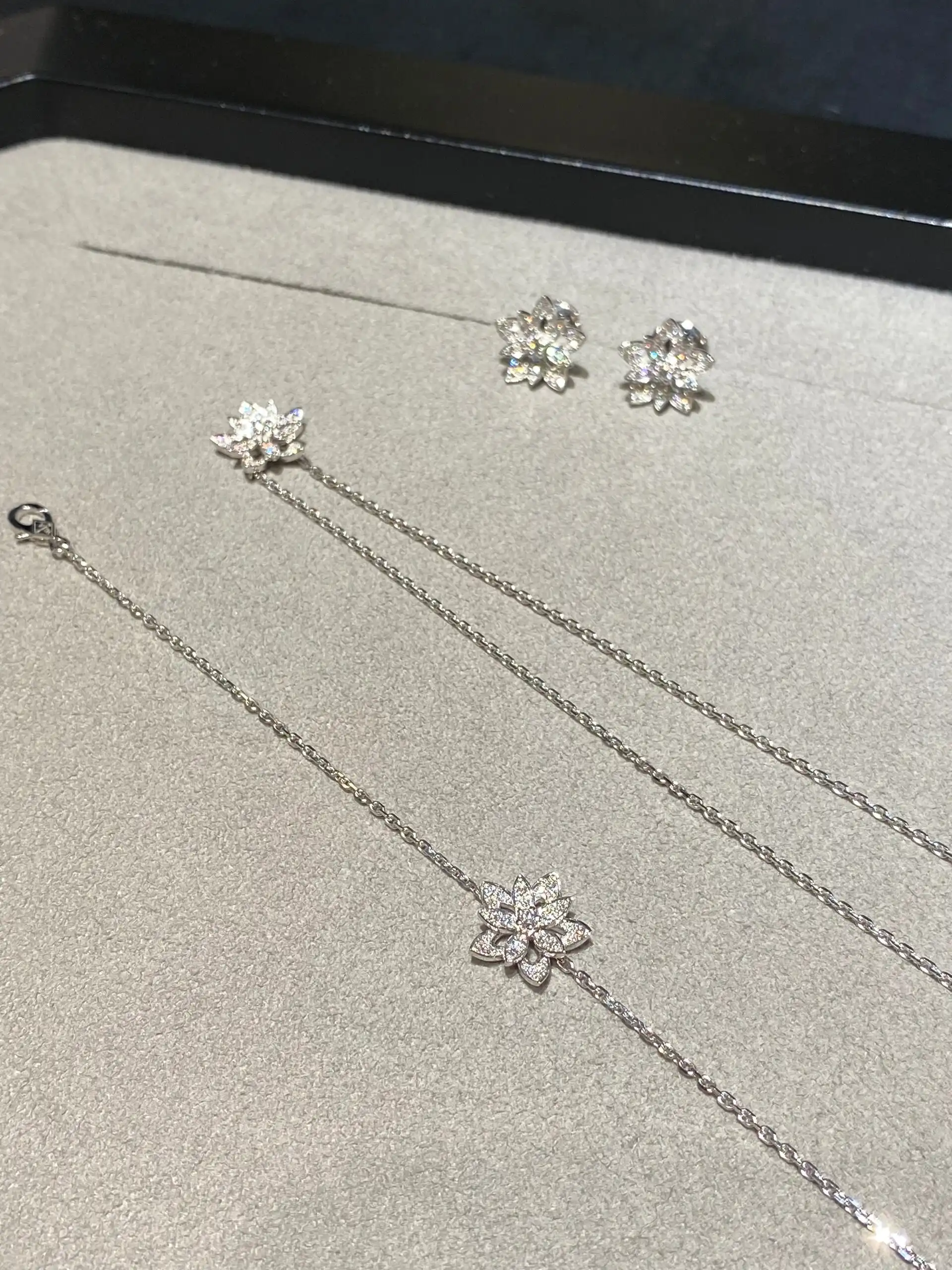 四叶草玫瑰金手串定制图片展示