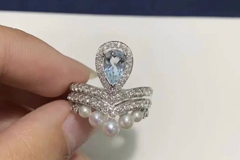 四叶草玫瑰金手链热销推荐：独特设计，优雅时尚，购物必看！