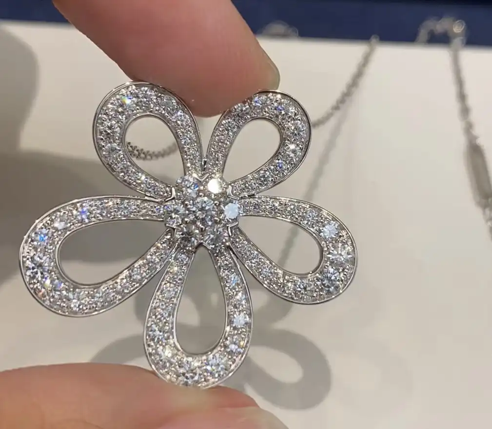 四叶草玫瑰金项链定制图片展示