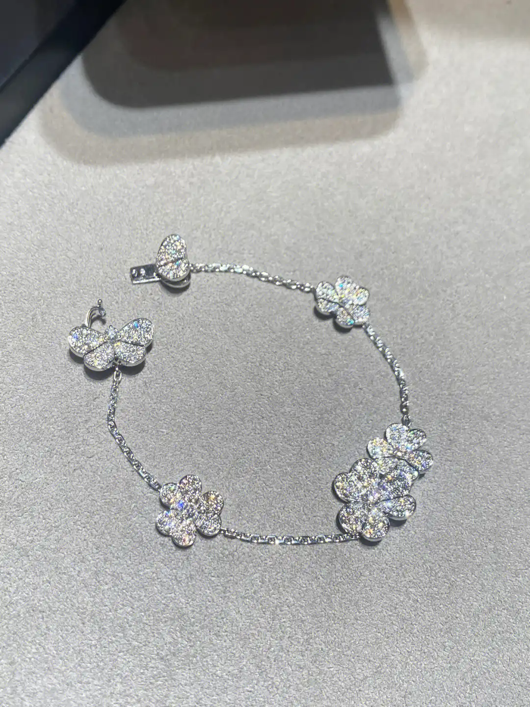 四叶草玫瑰金手串定制图片展示