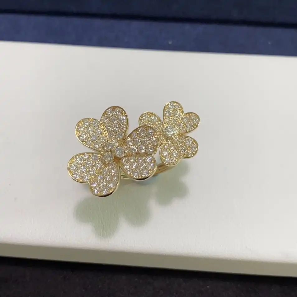 四叶草玫瑰金手链定制图片展示