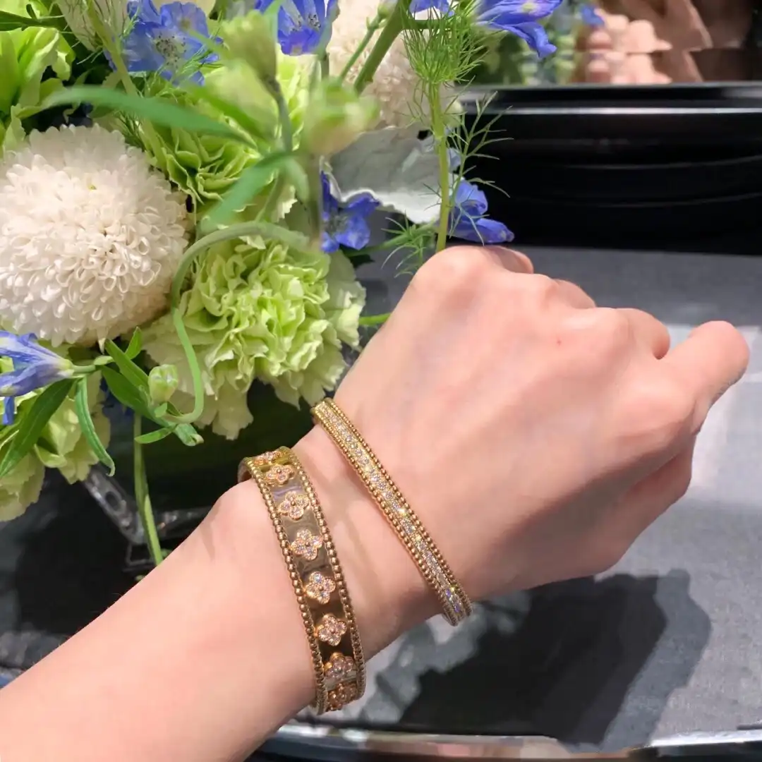 四叶草玫瑰金项链定制图片展示