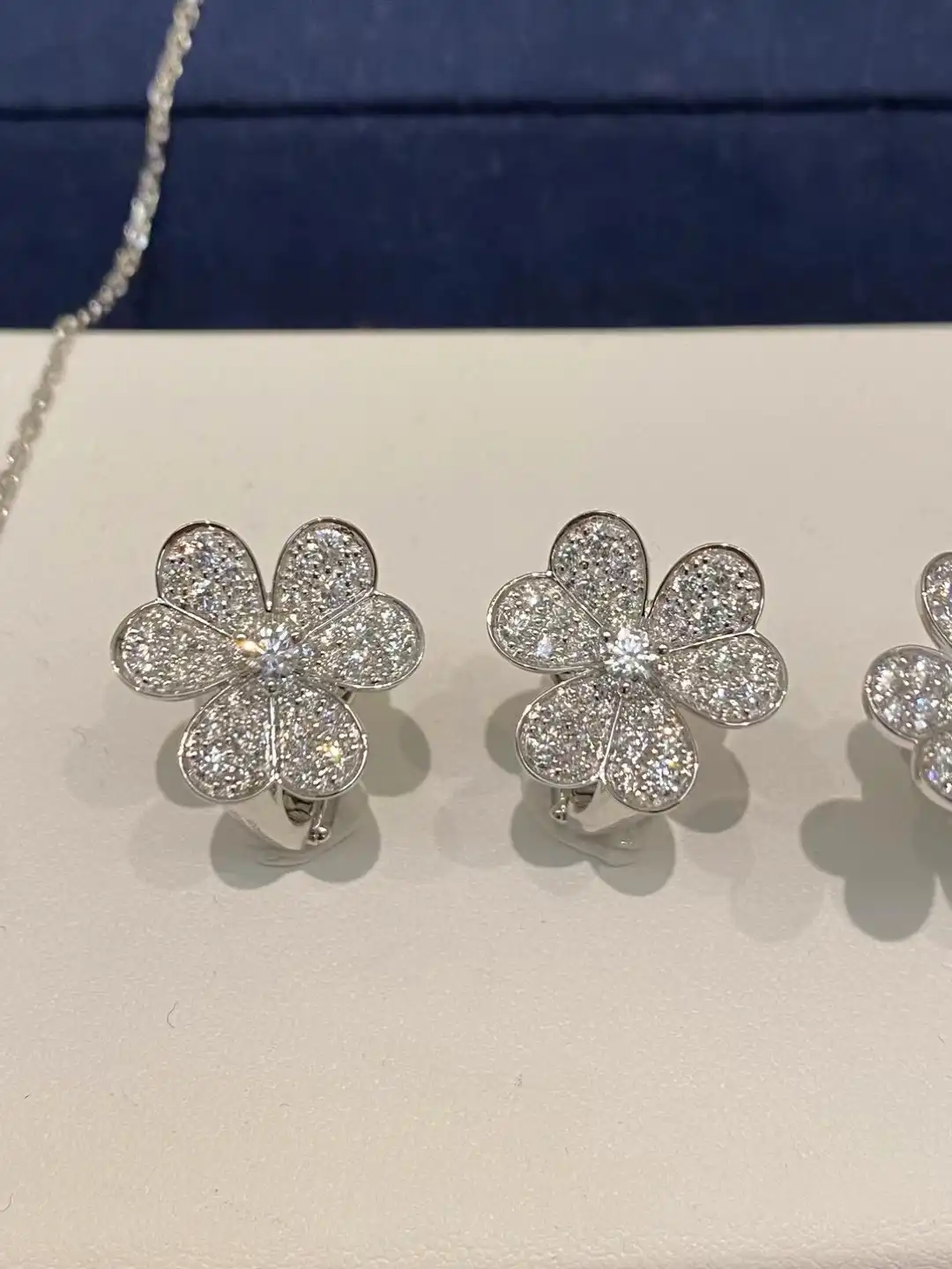四叶草玫瑰金项链定制图片展示