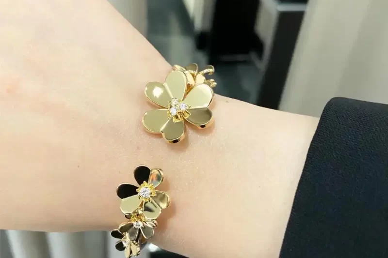 四叶草玫瑰金手串热销推荐：时尚奢华佩戴首选，打造你的优雅魅力！【手串新品】