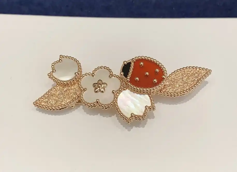 四叶草玫瑰金项链定制图片展示