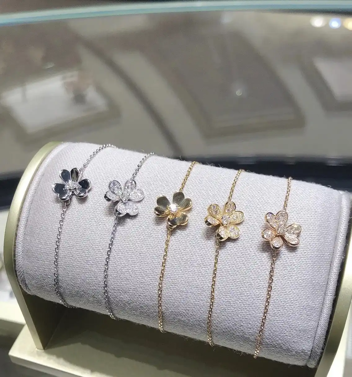 四叶草玫瑰金手链定制图片展示
