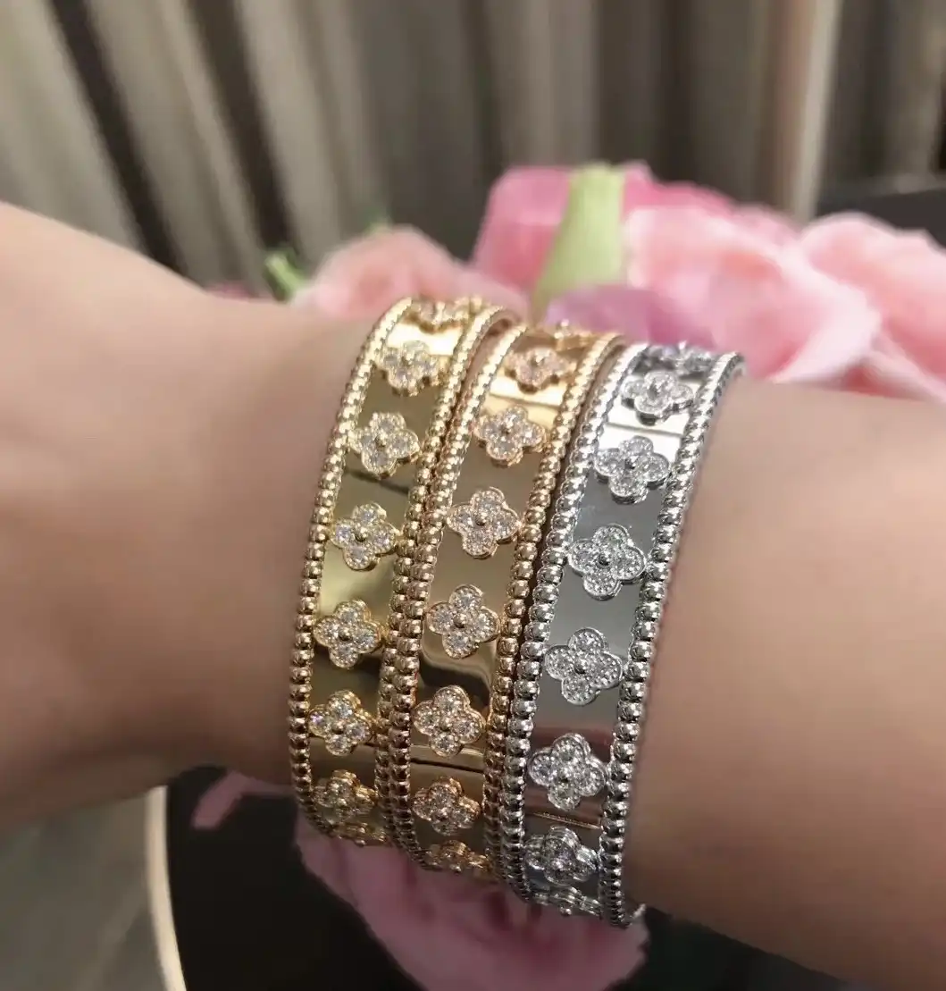 四叶草玫瑰金手串定制图片展示