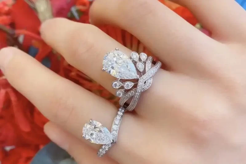 四叶草玫瑰金项链热销推荐：优雅时尚，转运吉祥，必备高端饰品！