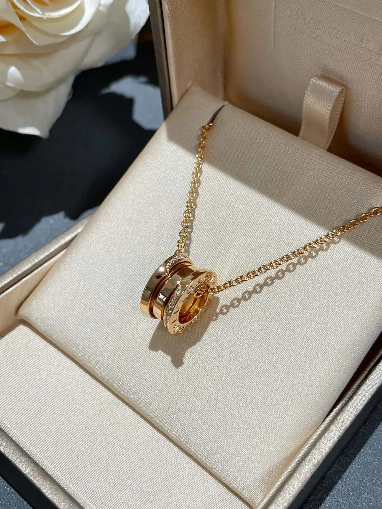 四叶草玫瑰金项链定制图片展示