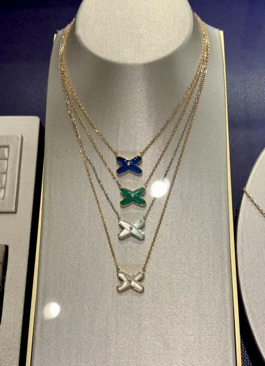 四叶草玫瑰金手链定制图片展示