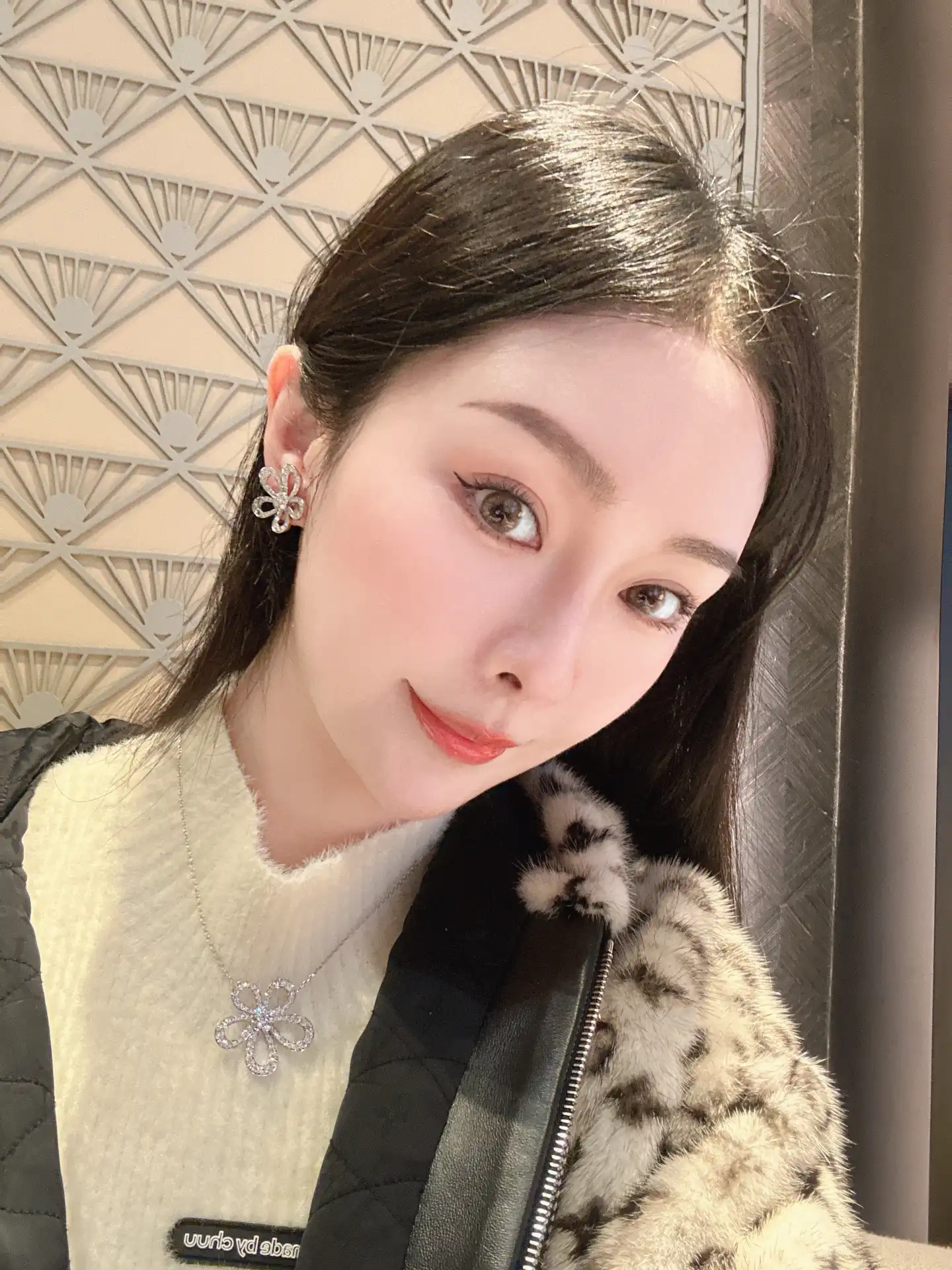四叶草玫瑰金手链定制图片展示