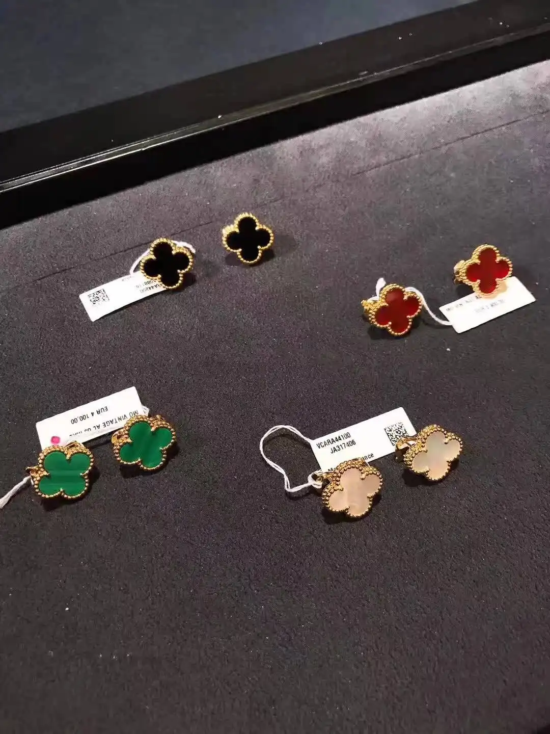 四叶草玫瑰金手串定制图片展示